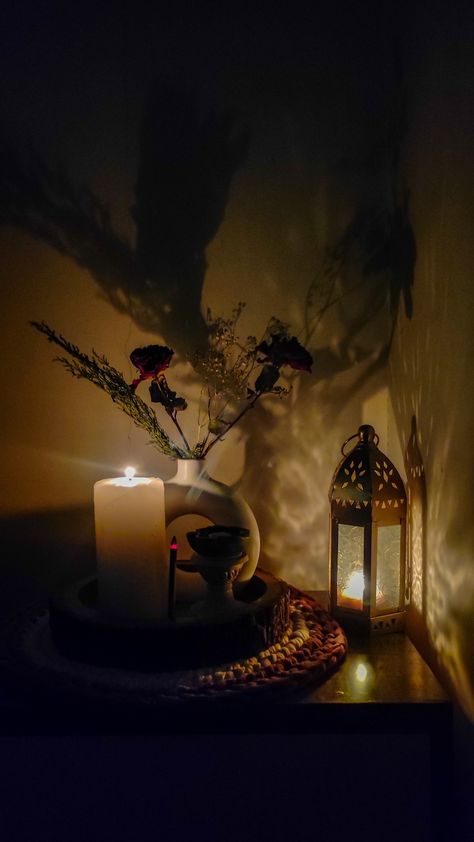 Aesthetic room decor, candle, candle aesthetic, corner of my room, room decor, evening aesthetic, decor aesthetic, flower vase, room setup, room decor DIY, Aesthetic room corner, Diy home decor, home decor ideas, room decor ideas Aesthetic Room Corner, Decor Diy Aesthetic, Aesthetic Flower Vase, Aesthetic Corner, Evening Aesthetic, Streak Ideas, Snap Streak Ideas Easy, Diy Aesthetic, Candle Candle