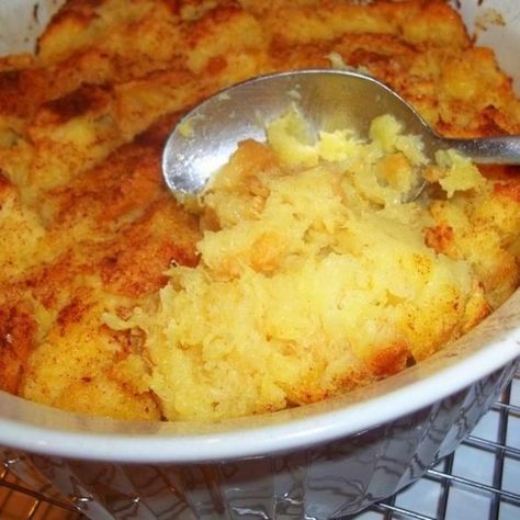 Delicious Pineapple Souffle Pineapple Souffle Recipe, Bread In A Bowl, Pineapple Souffle, Souffle Recipe, Pineapple Dessert Recipes, Baked Pineapple, Pineapple Desserts, Souffle Recipes, Healthy Cheesecake