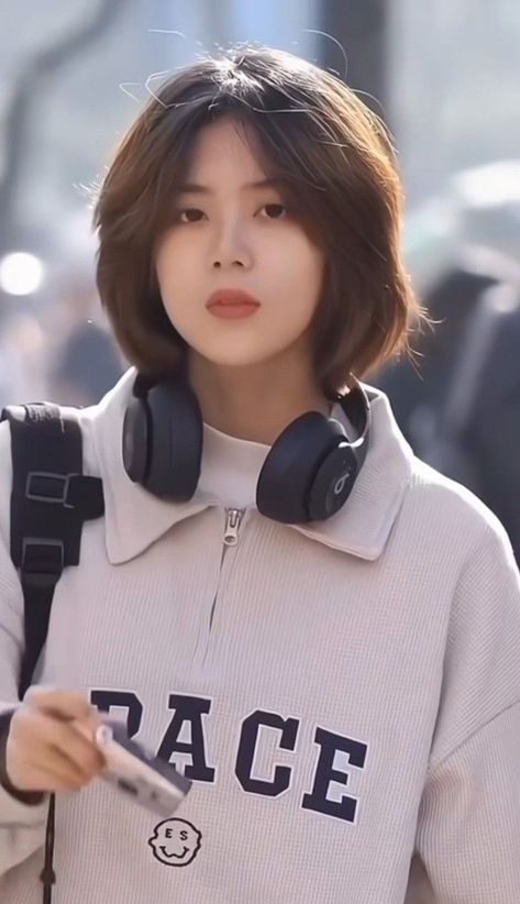 Korean Tomboy Haircut, Tomboy Haircut Round Face, Korean Tomboy, Shortish Hair, Aesthetic Hairstyle, Tomboy Haircut, Short Hair For Boys, Short Hair Dont Care, Justina Xie