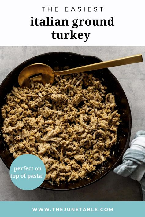 Cooked Italian ground turkey in cast iron skillet Italian Ground Turkey, Ground Turkey Meal Prep, Italian Bowl, Ground Turkey Recipes Easy, Turkey Breakfast, Chicken With Italian Seasoning, Turkey Meat, Easy Italian, Ground Turkey Recipes