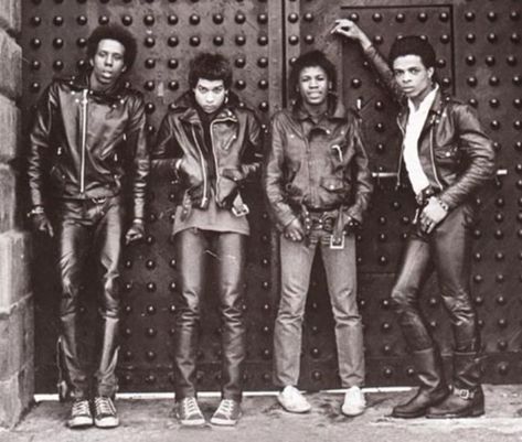 Meet 'Pure Hell', the first black punk band Punks 70s, Afro Goth, Bad Brains, 70s Punk, Bad Brain, Punk Culture, Black Punks, Punk Scene, Punk Rock Bands