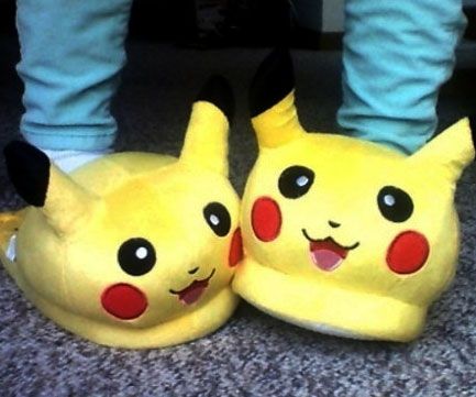 Wake up to your own personal Pokemon by slipping on a pair of these fuzzy unisex Pikachu slippers every morning. Perfect for Pokemon fans of all ages, the only thing that surpasses their comfort is their level of cuteness. Pikachu Bed, Pikachu Slippers, Pokemon Slippers, Ears That Stick Out, Assassins Creed Hoodie, Awesome Inventions, Pikachu Crochet, Powerful Pokemon, Pikachu Pikachu