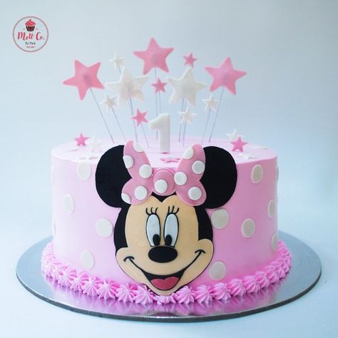 Minnie Mouse Cake Design, Birthday Cake Designs, Minnie Mouse Birthday Theme, Cake Designs For Girl, Mickey Mouse Birthday Cake, Minnie Mouse Birthday Party Decorations, Minnie Mouse Birthday Cakes, Minnie Mouse Cupcakes, Disney Birthday Cakes