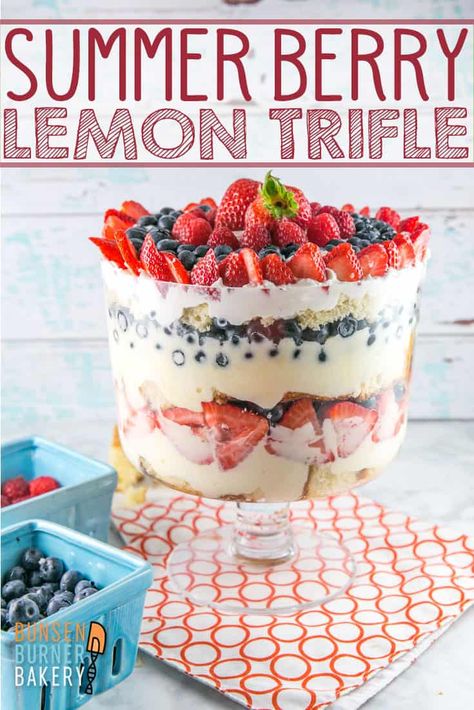 Lemon Berry Trifle Recipe, Vanilla Trifle, Puff Recipes, Berries Dessert, Lemon Trifle, Pastry Puff, Fruit Trifle, Homemade Vanilla Cake, Easy Summer Dessert