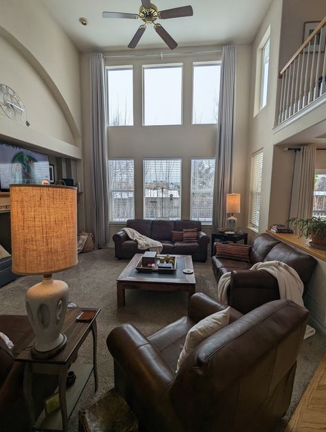 Aesthetic Living Room High Ceiling, Living Room High Ceiling, Room High Ceiling, Living Room View, Big Living Room, House Big, California House, Room View, Classy Bedroom