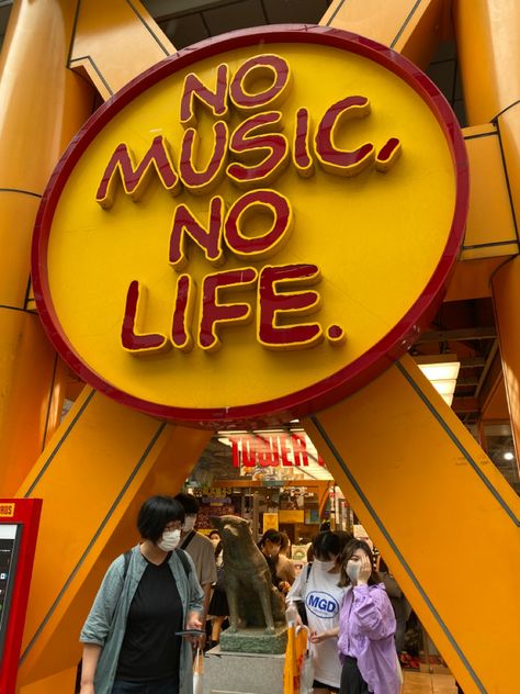 tokyo japan shibuya tower records Music Store Aesthetic, Japan Shibuya, No Music No Life, Store Aesthetic, Japan Music, Tower Records, Vinyl Collectors, Wall Papers, Summer Set