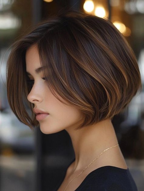 Revitalize your look with a chic graduated bob haircut. Our selection features 36 versatile styles that flatter all hair types and face shapes. From subtle, tapered graduations to dramatic, stacked cuts, these bobs offer the ideal balance of volume and elegance. Embrace a fresh, youthful appearance with these timeless yet modern hairstyles. Horizontal Graduation Haircut, Bob With Graduation, Haircut Volume, Graduated Bob Haircut, Women Bob Haircut, Volume Hairstyle, Braided Hairstyles African, Graduated Haircut, Bob Cuts For Women