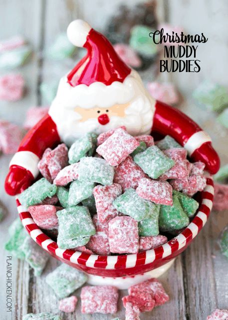 Thanksgiving Muddy Buddies Recipe, Christmas Muddy Buddies, Praline Popcorn, Peppermint Hot Chocolate Mix, Muddy Buddies Recipe, Wilton Candy Melts, Homemade Food Gifts, Chex Cereal, Peppermint Hot Chocolate