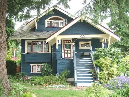 1926 Vancouver Canada Facade Stairs, House Front Facade, 1920s Houses, Craftsman Stairs, Craftsman Exteriors, Laundry Utility Room, Craftsman Bungalow Exterior, Paned Windows, Stained Glass Doors