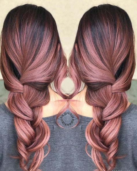 Violet Rose color hair Rose Color Hair, Rose Hair Color, Violet Rose, Rose Gold Hair, Penteado Cabelo Curto, Hair Color And Cut, Rose Hair, New Hair Colors, Hair Inspo Color