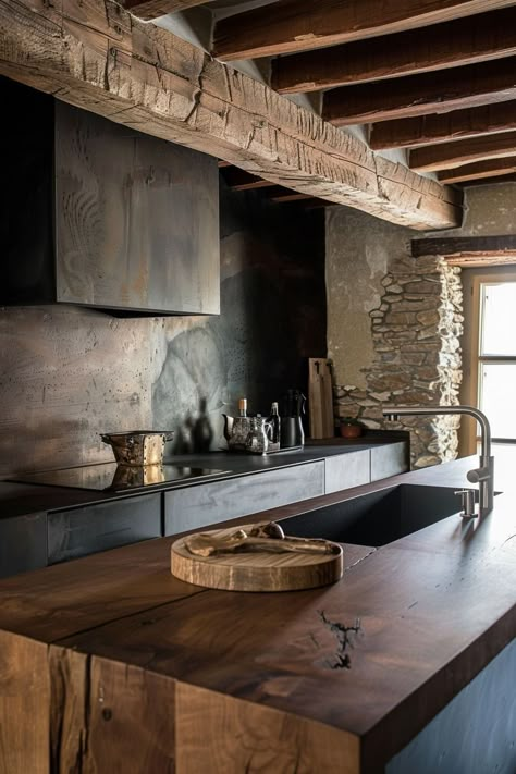 Modern Rustic Wood Decor, Remodeled Log Cabin, Modern Rustic Kitchen Ideas, Modern Cabin Kitchen, Mountain Cabin Interior, Rustic Wood Kitchen, Chalet Modern, Log Cabin Kitchens, Chalet Kitchen