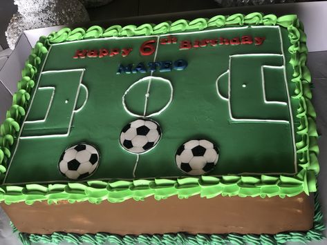 Soccer Sheet Cake Ideas, Soccer Sheet Cake, Soccer Theme Parties, Sheet Cake Designs, Soccer Cake, 10 Birthday Cake, Birthday Sheet Cakes, Soccer Theme, Birthday Decorations Kids