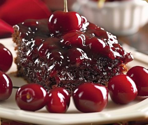 Chocolate Cherry Upside-Down Cake Chocolate Cherry Upside Down Cake, Cherry Upside Down Cake, Vegetarian Bake, Baking Cocoa, Frozen Cherries, Fresh Cherries, Cherry Pie Filling, Upside Down Cake, Gluten Free Cakes