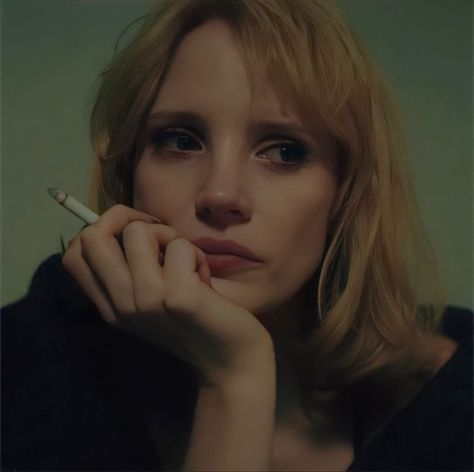 A Most Violent Year, Beverly Marsh, Face Reference, Jessica Chastain, Film Stills, Art Reference Photos, Aesthetic Photography, Pose Reference, Pretty People