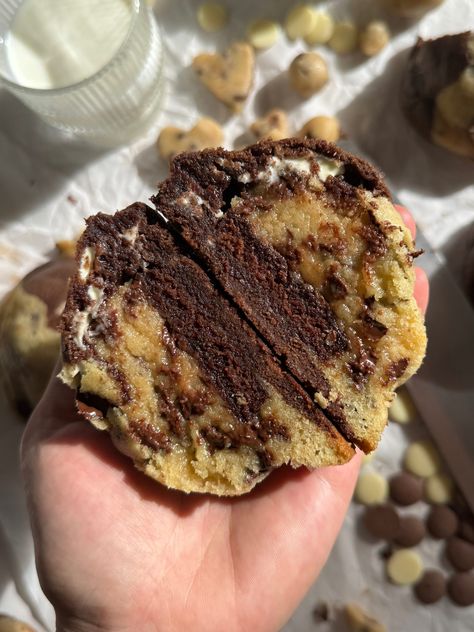 Chocolate And Vanilla Cookies, Ice Cream Sundae Cookies, Bravetart Levain Cookie Recipe, Chunky Nyc Cookies, Cookie Dough Cookies Recipe, Half Baked Cookies, Nyc Style Cookies, Nyc Cookie Recipe, Ny Cookies Recipe