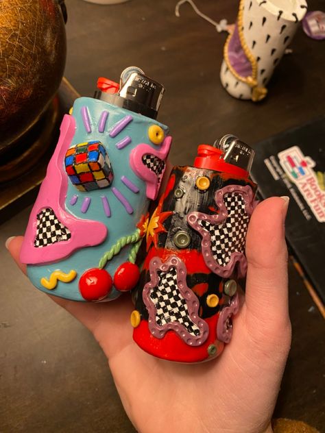 Airdry Clay Craft, Clay Lighter Case, Diy Decorate Lighter, Clay Lighter, Lighter Art, Custom Lighters, Diy Air Dry Clay, Sculpture Art Clay, Air Dry Clay Projects