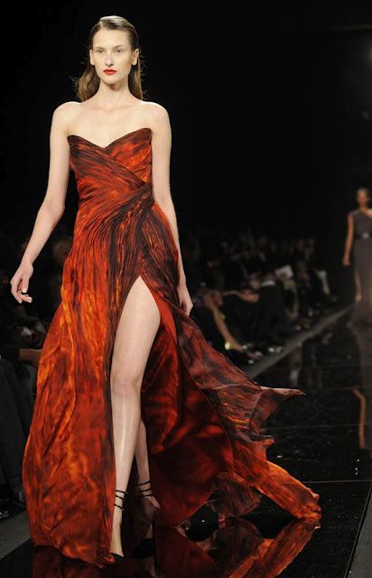 Red gown - Monique Lhuillier District 12, Jeanne Lanvin, Burnt Sienna, Ny Fashion, Red Gowns, Special Dresses, Monique Lhuillier, Fantasy Fashion, Beautiful Gowns