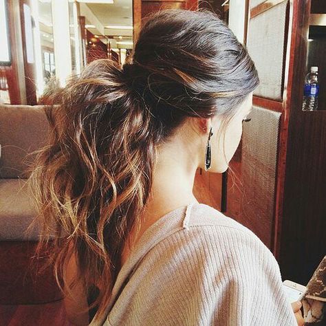 Fluffy high ponytail Cute Ponytail Hairstyles, Hair Romance, Ombré Hair, Hair Envy, Great Hair, Big Hair, Messy Hairstyles, Hair Dos, Ponytail Hairstyles