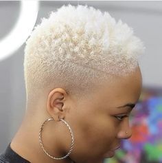 Low Cut Hairstyles, Short Bleached Hair, Short Platinum Blonde Hair, Natural Haircuts, Natural Hair Haircuts, Short Fade Haircut, Blonde Natural Hair, Short Natural Haircuts, Cabello Afro Natural