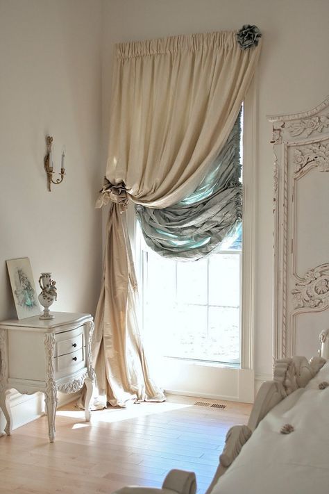 Shabby Chic Window Treatments, Popular Curtains, Windows Treatments, French Country Decorating Bedroom, Windows Curtains, Shabby Chic Apartment, Shabby Chic Decorating, Installation Ideas, Muebles Shabby Chic