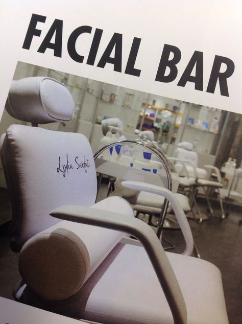 "Facials on the go" systems..express facial bar Open Concept Facial Bar, Facial Bar Ideas, Express Facial, Esthetician Life, Lash Lounge, Suite Ideas, Aesthetic Center, Lash Studio, Facial Bar