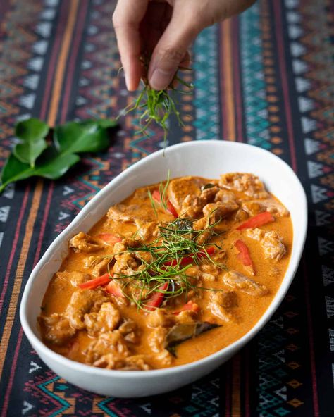 Authentic Thai Panang Curry - Just Like in Thailand Panang Curry Soup, Asian Food Recipes Thailand, Northern Thai Food, Thailand Food Recipes, Beef Stew Meet, Thailand Recipes, Authentic Thai Recipes, Thai Panang Curry, Panang Curry Recipe