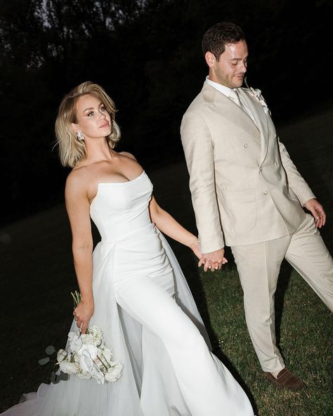 When your couple looks like celebrities …how chic do Hannah & Oliver look?! Photographer @amali.studios Venue @emmene_moi_au_chateau Planner @emmene_moi_au_chateau Assistant Photographer @ayshandhamish Videographer @ayshandhamish Wedding coordinator @doruleteevents Dress @chosenbykyha Florist @jungleutopia Cake @angedaniellegimenez Hair @mllecoiff Catering @wistraiteur Band @captainstarband Wedding Aesthetic, Classic Wedding, Wedding Coordinator, Wedding Classic, Florist, Dream Wedding, Wedding Photography, Wedding Dress, Band