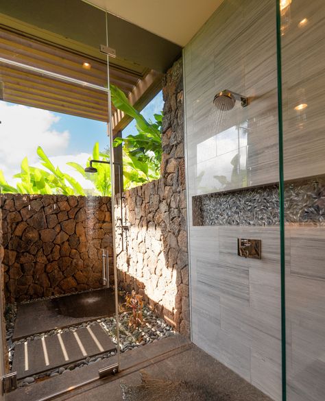 shower power⁠ .⁠ Architect: Eerkes Architect @eerkesarchitects	⁠ Interior Design: Momo Design Group⁠ Photography: Joy Strotz @joystrotz⁠ .⁠ .⁠ .⁠ #customhomes #luxuryhomes #luxuryhomebuilder #customhomedesign #hawaiihomebuilder #Hawaiihomes #luxuryliving #architecture #greenwoodhomes #residentialbuilder #dreamhome #hawaii⁠ Hawaii House Interior, Hawaiian Interior Design, Hawaiian House, Momo Design, Hawaii Homes, Group Photography, House On The Rock, Custom Home Designs, Green Wood