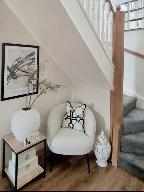 Hallway With Chair, Entrance Hall Chair, Chair On Landing, Under Staircase Sitting Area, Stair Landing Seating Area, Reading Corner Under The Stairs, Entrance Corner Ideas, Chair In Hallway, Corner Nook Hallway