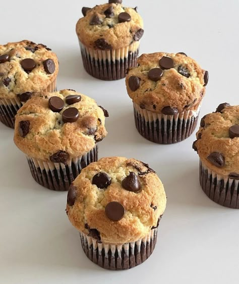 Chocolate Chip Muffins Aesthetic, Muffin Aesthetic Korean, Banana Muffins Aesthetic, Baking Muffins Aesthetic, Aesthetic Muffins, Muffin Aesthetic, Muffins Aesthetic, Celtic Sea Salt, Rainy Afternoon