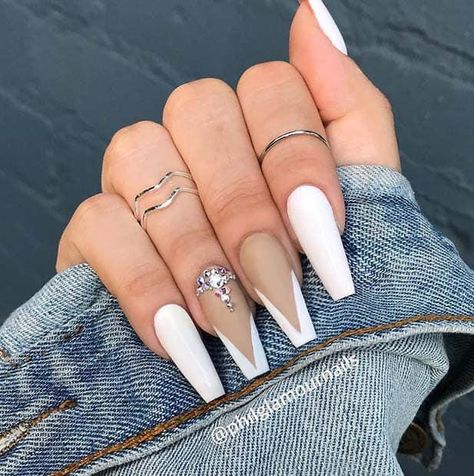 Nagel Tips, White Acrylic Nails, French Tip Acrylic Nails, Long Acrylic Nails Coffin, Coffin Shape Nails, Acrylic Coffin, Unique Acrylic Nails, Bling Acrylic Nails, Acrylic Nails Coffin Short