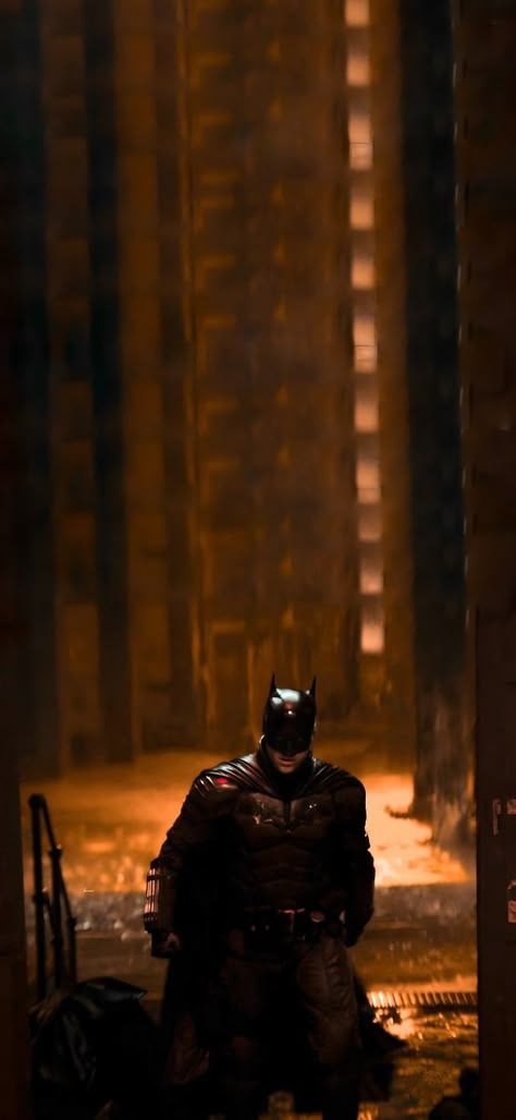 Robert Pattinson Batman, Dark Knight Wallpaper, Dark Helmet, Batman Wallpapers, Batman Aesthetic, Ahri Wallpaper, Batman Comic Wallpaper, Batman 2022, Batman Pictures