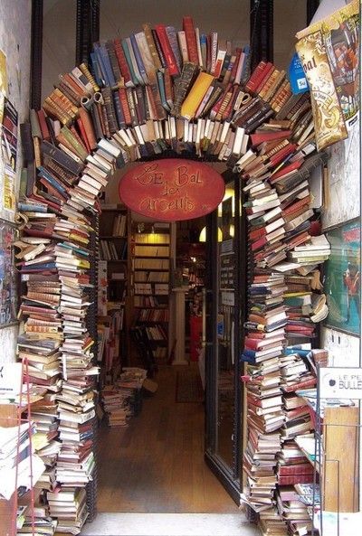 Book Store, Lyon, France. TAKE ME THERE. Book Arch, Lyon France, France Photos, Book Store, Book Nooks, Design Case, Oh The Places Youll Go, Bangalore, Pretty Pictures