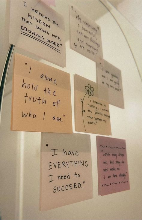 Notes Of Affirmation, Affirmations Room Decor, Motivation Room Ideas, Bathroom Sticky Notes Mirror, Good Energy Bedroom, Sticky Note Affirmations Mirror, Positive Affirmation Mirror, Bathroom Mirror Affirmations, Daily Affirmations Positive