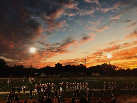 Friday Night Lights Friday Night Lights Aesthetic, Night Lights Aesthetic, Field Party, Moody Vibes, Lights Aesthetic, American Honey, American High School, I Love The Lord, Vision Board Photos