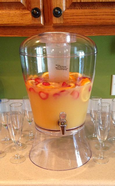 Non Alcohol Mimosa Recipe, Wedding Punches Non Alcoholic, Mimosa By The Pitcher, Mimosa By The Gallon, Mimosa Recipe For A Crowd, Champagne Punch Recipes Showers, Mimosa For A Crowd, Champagne Party Punch, Simple Champagne Punch