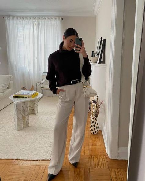 Black Jumper Outfit, Leather Trousers Outfit, Striped Knitwear, Heavy Knit Sweater, Cream Trousers, Trouser Outfit, Jumper Outfit, Classic Outfit, Outfits To Wear