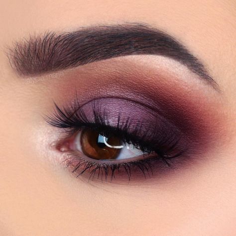 MORPHE X JACLYN HILL ☄️ (Werbung | Markennennung) Created this purple/warm eye look with the @morphebrushes @jaclynhill palette. a review… Purple Smokey Eye, Morphe Palette, Purple Eye Makeup, Amber Eyes, Eyes Color, Makijaż Smokey Eye, Purple Eyeshadow, Jaclyn Hill, Eyes Makeup