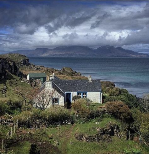 Ireland Cottage, Natural Architecture, Heart Image, Lake District England, Painting Landscapes, Irish Cottage, West Coast Scotland, Cottage By The Sea, Scotland Highlands