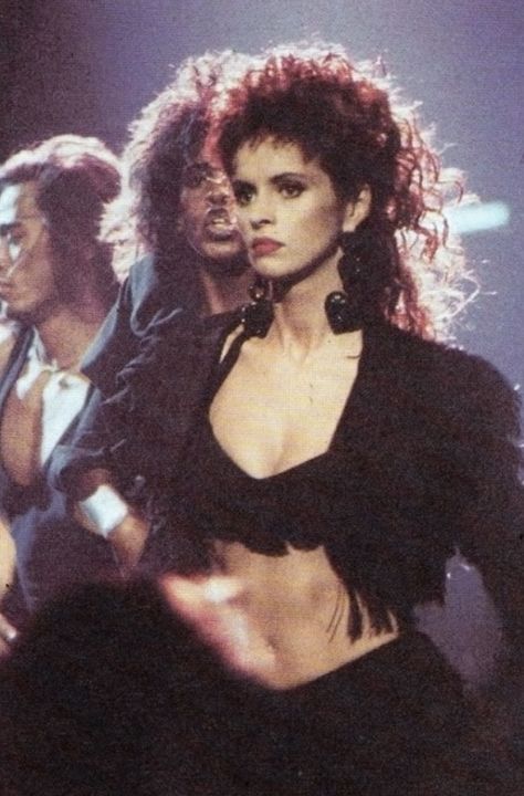 Sheena Easton Hairstyle, Sheena Easton, Interesting People, Music Taste, Tyler The Creator, Music Artist, Drawing Poses, Music Artists, Hair Inspo