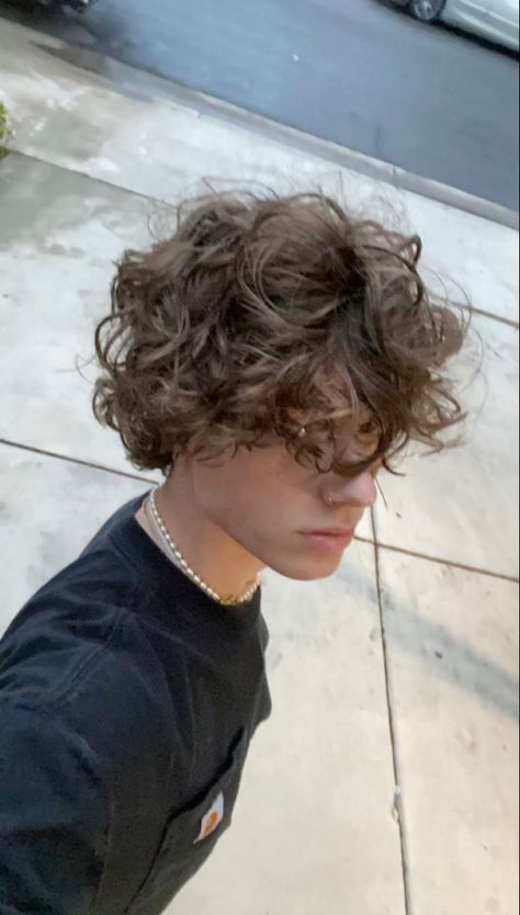 Perm Guys Curly Hair, Guys Loose Perm, Guy Short Curly Hair, Wavy Perm Guys, Highlights Brown Hair Short Curly, Surfer Curtains Hair Men Wavy, Teen Guy Hair, Wavy Curtains Hair Men, Light Brown Curly Hair Men