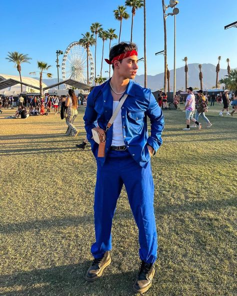 Guy Coachella Outfits, Music Festival Outfits Men, Coachella Mens Fashion, Glastonbury Festival Fashion, Summer Music Festival Outfits, Glastonbury Fashion, Coachella Outfit Men, Tomorrowland Outfit, Men Festival Outfit