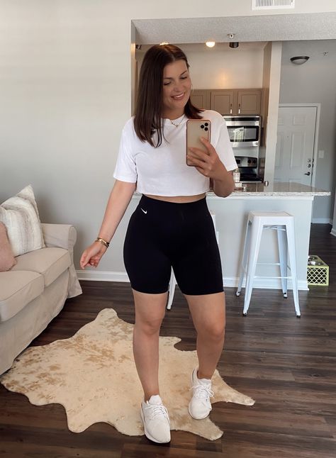 5 WAYS TO STYLE BIKE SHORTS FOR SUMMER Bike Shorts Outfit Summer, Cute Biker Shorts, Biker Shorts Outfit Summer, Biker Shorts Outfits, Cycling Shorts Outfit, Black Shorts Outfit, Outfits Leggins, Bike Shorts Outfit, Athleisure Outfits Summer