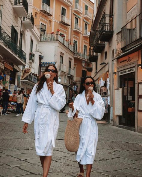 Michelle Infusino, Europe Photos, Summer Photos, Instagram Inspo, Photoshoot Inspiration, Summer Aesthetic, Cool Outfits, Lab Coat, Fashion Inspo