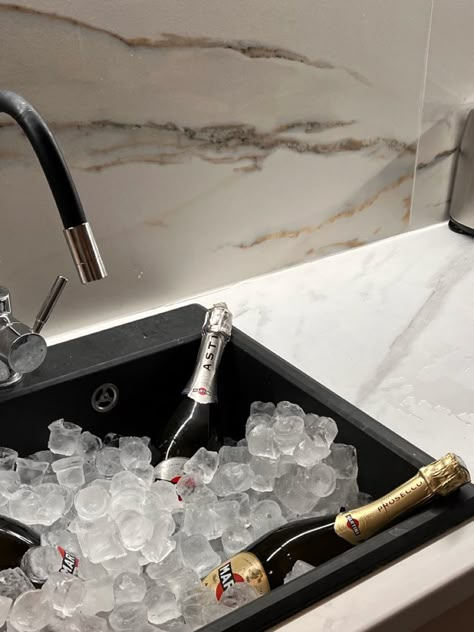 Ice In Sink For Drinks, Martini Bar Aesthetic, House Warming Party Aesthetic, House Warming Aesthetic, Nye House Party Aesthetic, Housewarming Party Aesthetic, Housewarming Aesthetic, Spooky Dinner Party, House Party Aesthetic