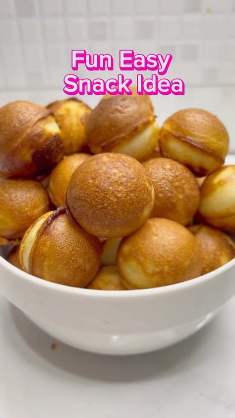 Pancake Balls, How To Make Pancakes, Balls Recipe, Bite Size, Fun Easy, Easy Snacks, Good Eats, Pancakes, Waffles