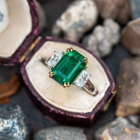 4 Carat Emerald Engagement Ring, Emerald Green Engagement Ring, Engangement Ring, Emerald Green Ring, Emerald Diamond Engagement Ring, Emerald Engagement Ring Green, Gold Stacking Rings Wedding, Emerald Ring Engagement Diamond, Emerald Wedding Rings