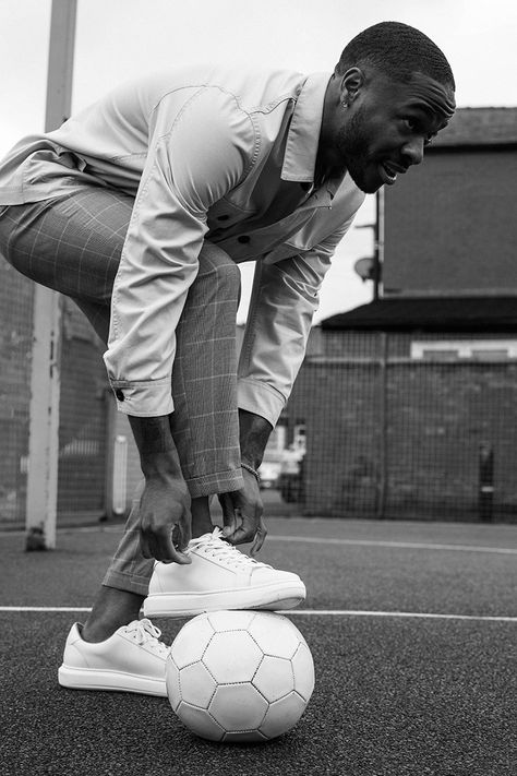 Football Model Photoshoot, Raheem Sterling, Football Poses, Soccer Photography, Photography Assignments, Chelsea Fans, Football Fashion, Best Poses For Men, England Football