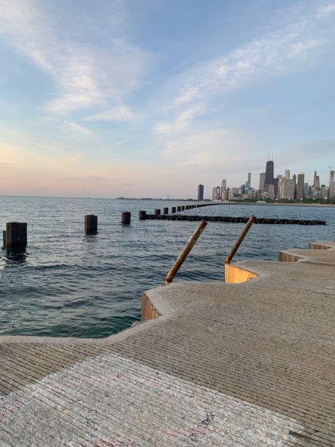 Chicago Skyline Sunrise Chicago Aesthetic Vintage, Chicago Living Aesthetic, Illinois Aesthetic, Chicago Illinois Aesthetic, Chicago Aesthetic Summer, Chicago City Aesthetic, Chicago Summer Aesthetic, Lake Michigan Chicago Aesthetic, Chicago Illinois Downtown