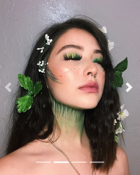 Mother Nature Costume Makeup, Mother Nature Makeup, Nature Costume, Mother Nature Costume, Green Inspo, Vintage Makeup Looks, Nature Makeup, Prom Makeup Looks, Vintage Makeup